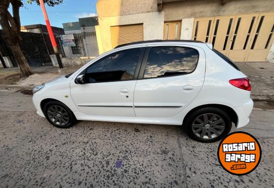 Autos - Peugeot 207 206 corsa focus gol 2013 Nafta 95000Km - En Venta