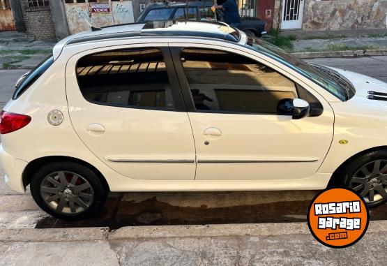 Autos - Peugeot 207 206 corsa focus gol 2013 Nafta 95000Km - En Venta