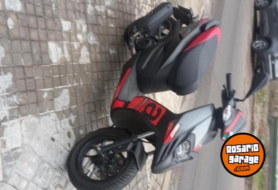 Motos - Aprilia SR 160 2023 Nafta 4400Km - En Venta