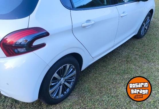 Autos - Peugeot 208 Feline 1.6 Tiptronic 2018 Nafta 84449Km - En Venta