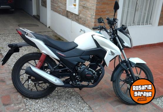 Motos - Honda CB Twister 2022 Nafta 4800Km - En Venta