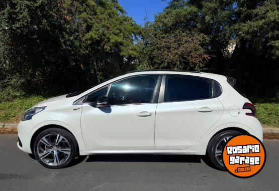 Autos - Peugeot 208 GT 2017 Nafta 99000Km - En Venta