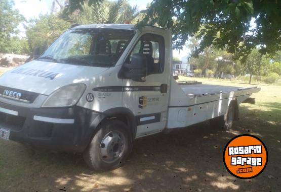 Camiones y Gr�as - vendo camion camilla hidraulica - En Venta