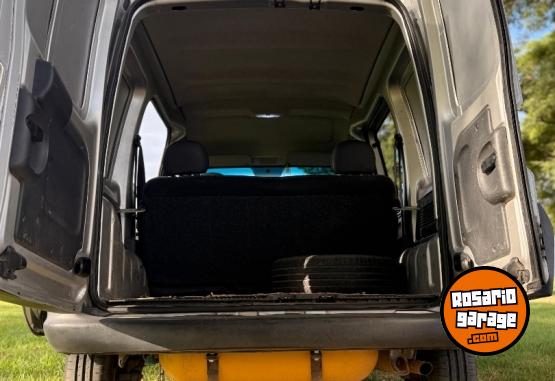 Utilitarios - Renault Kangoo 1.6 16v 5 asientos 2015 GNC 161000Km - En Venta