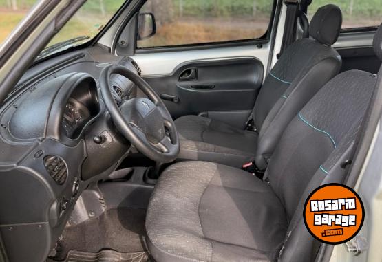 Utilitarios - Renault Kangoo 1.6 16v 5 asientos 2015 GNC 161000Km - En Venta