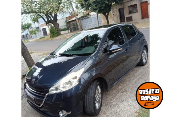 Autos - Peugeot 208 allure 2015 Nafta 131000Km - En Venta