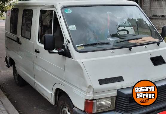 Utilitarios - Renault Trafic 1989 GNC 70000Km - En Venta