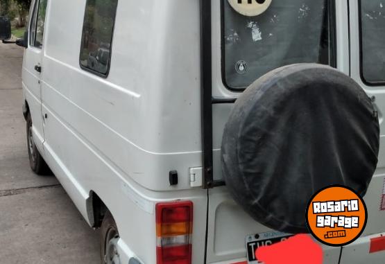 Utilitarios - Renault Trafic 1989 GNC 70000Km - En Venta