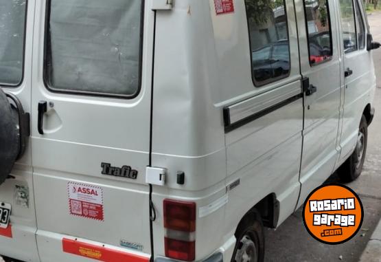 Utilitarios - Renault Trafic 1989 GNC 70000Km - En Venta