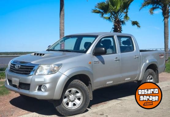 Autos - Toyota Hilux SR 4X4 2013 Diesel 349974Km - En Venta
