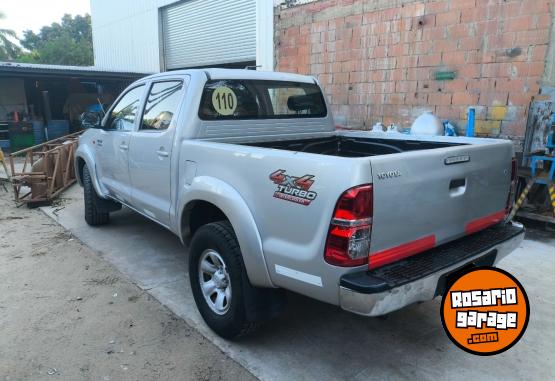 Autos - Toyota Hilux SR 4X4 2013 Diesel 349974Km - En Venta