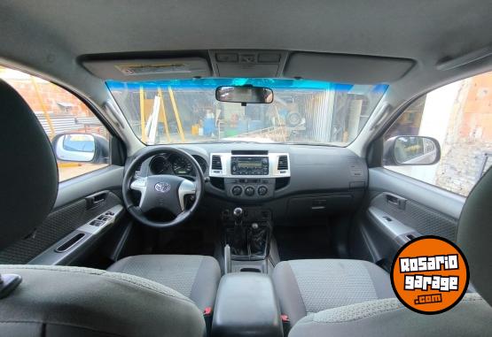 Autos - Toyota Hilux SR 4X4 2013 Diesel 349974Km - En Venta