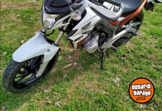 Motos - Honda Cb 250 new twister 2018 Nafta 24000Km - En Venta