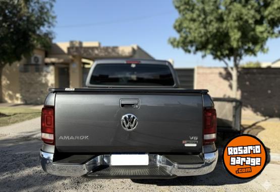 Camionetas - Volkswagen Amarok v6 highline 2023 Diesel 62000Km - En Venta