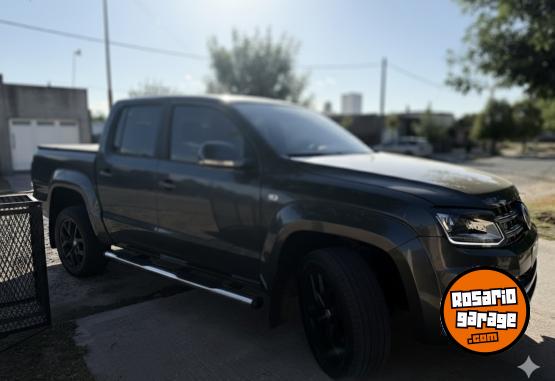 Camionetas - Volkswagen Amarok v6 highline 2023 Diesel 62000Km - En Venta