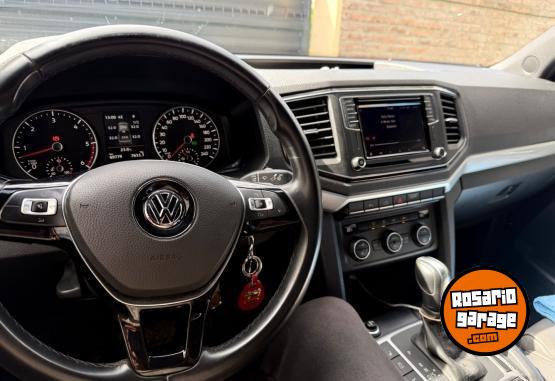 Camionetas - Volkswagen Amarok v6 highline 2023 Diesel 69000Km - En Venta