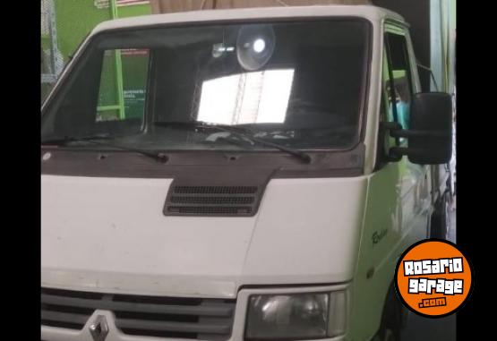 Utilitarios - Renault Rodeo 1998 Diesel 355000Km - En Venta