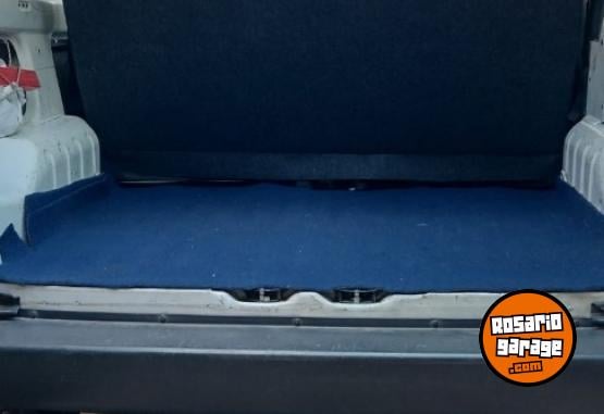 Utilitarios - Peugeot Partner 2014 Diesel 243000Km - En Venta