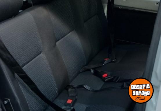 Utilitarios - Peugeot Partner 2014 Diesel 243000Km - En Venta