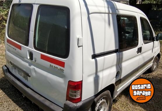 Utilitarios - Peugeot Partner 2014 Diesel 243000Km - En Venta