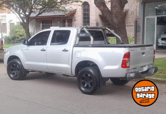 Camionetas - Toyota Hilux 2014 Diesel 210000Km - En Venta