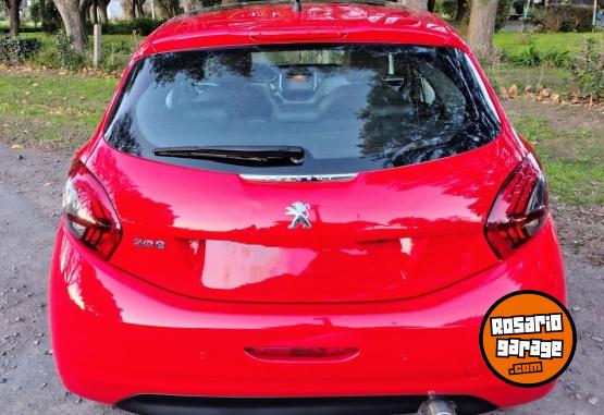 Autos - Peugeot 208 Feline 2017 Nafta 91000Km - En Venta