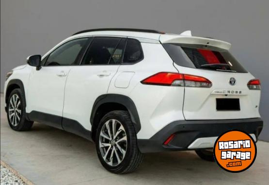 Autos - Toyota COROLLA CROSS SEG 2021 Nafta 57200Km - En Venta