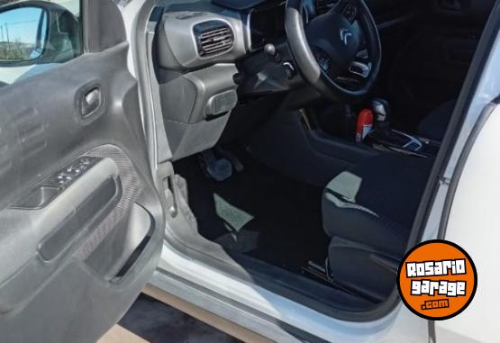 Autos - Chevrolet Tracker 2021 Nafta 67000Km - En Venta