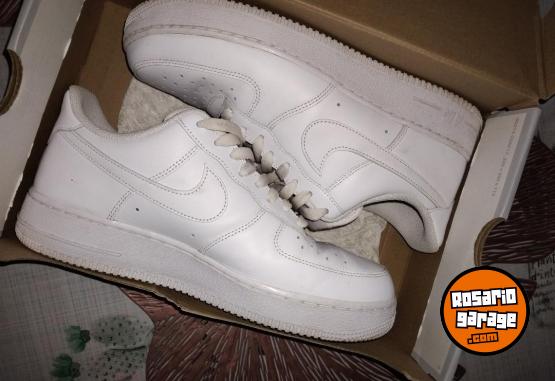 Indumentaria - Zapatillas nike air force 1..talle,41.5 (originales) - En Venta