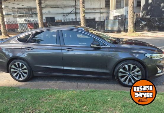 Autos - Ford Mondeo 2019 Nafta 150000Km - En Venta