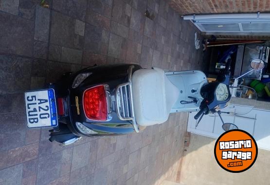 Motos - Motomel 2023 strato euro 2023 Nafta 7700Km - En Venta