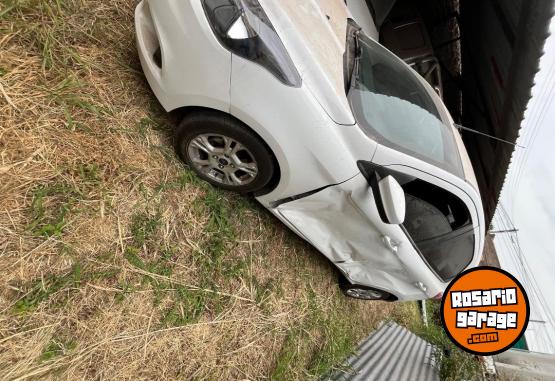 Autos - Ford Ka 2017 Nafta 80000Km - En Venta