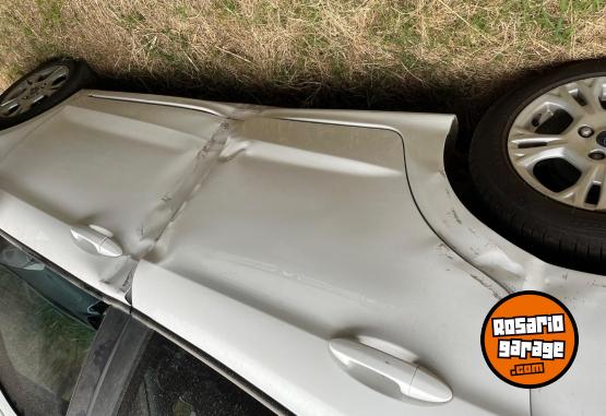 Autos - Ford Ka 2017 Nafta 80000Km - En Venta