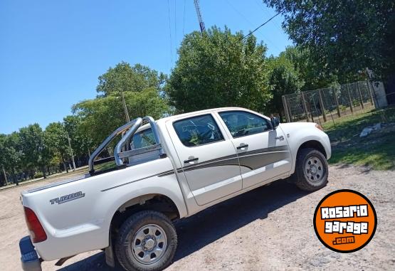 Camionetas - Toyota Hilux 2007 Diesel 243000Km - En Venta
