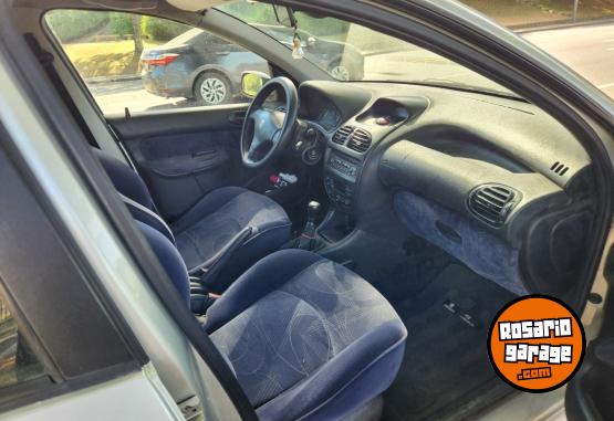 Autos - Peugeot 206 2005 Diesel 180000Km - En Venta