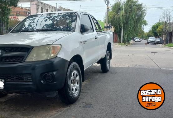 Camionetas - Toyota 2008 Hilux Cabina simple 2008 Diesel 276800Km - En Venta
