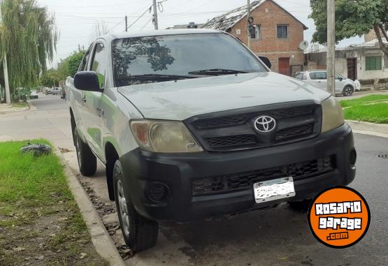 Camionetas - Toyota 2008 Hilux Cabina simple 2008 Diesel 276800Km - En Venta