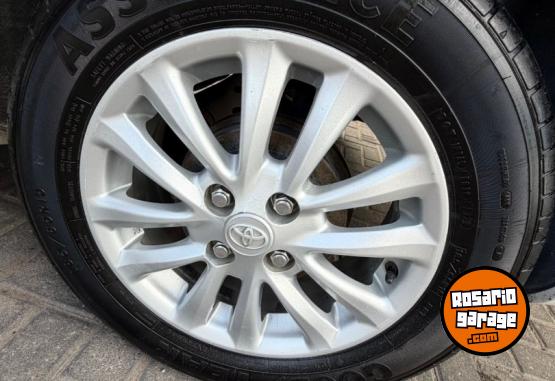 Autos - Toyota Etios 2014 Nafta 131000Km - En Venta