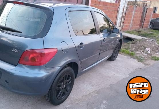 Autos - Peugeot Modelo 2004 versi�n 307 2004 Nafta 256000Km - En Venta