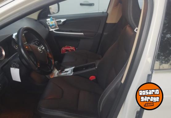 Camionetas - Volvo Xc60 t6 HIGH A/T 4wd 2012 Nafta 226000Km - En Venta