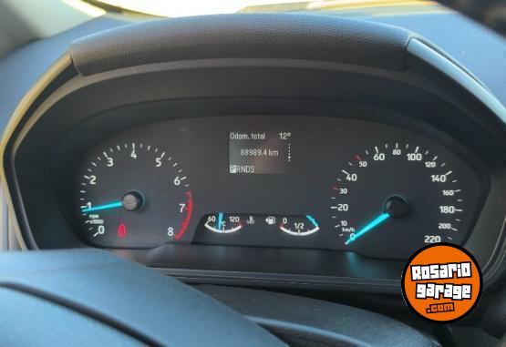 Autos - Ford Ecosport titanium 2022 Nafta 88000Km - En Venta