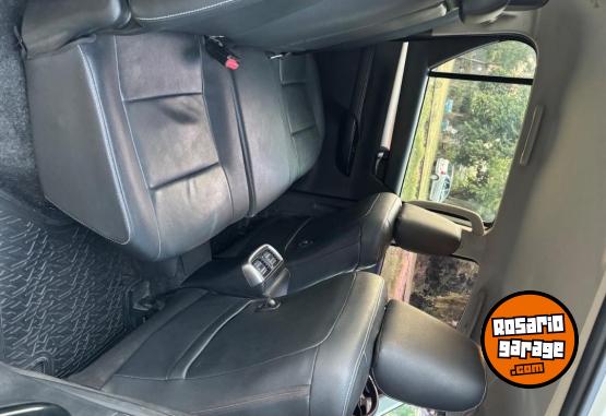 Camionetas - Toyota Hilux srx 2017 Diesel 140000Km - En Venta