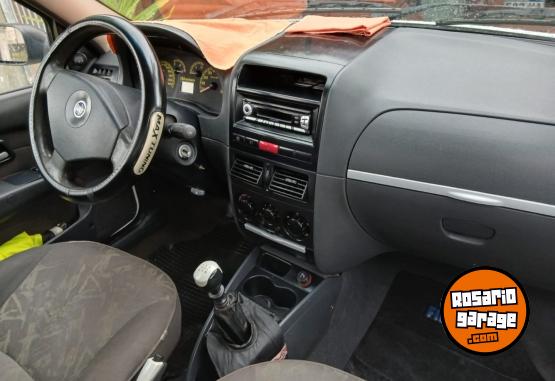 Camionetas - Fiat Strada 2008 Nafta 390000Km - En Venta