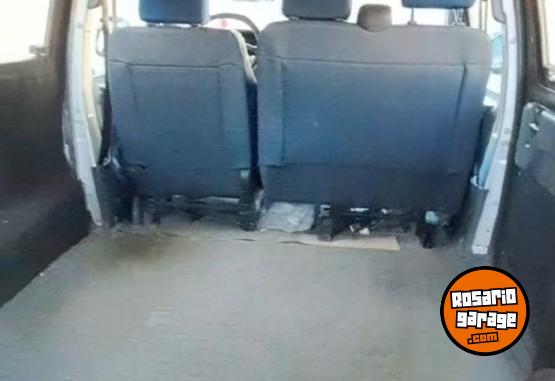 Utilitarios - Peugeot Expert 2005 Diesel 300000Km - En Venta