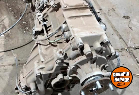 Accesorios para Autos - CAJA COMPLETA 4X4 AUTOM�TICA TOYOTA SW4 2013 - En Venta