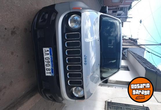 Camionetas - Jeep Renegade 1.8 2016 Nafta 85000Km - En Venta