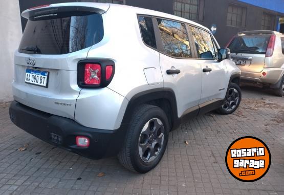 Camionetas - Jeep Renegade 1.8 2016 Nafta 85000Km - En Venta