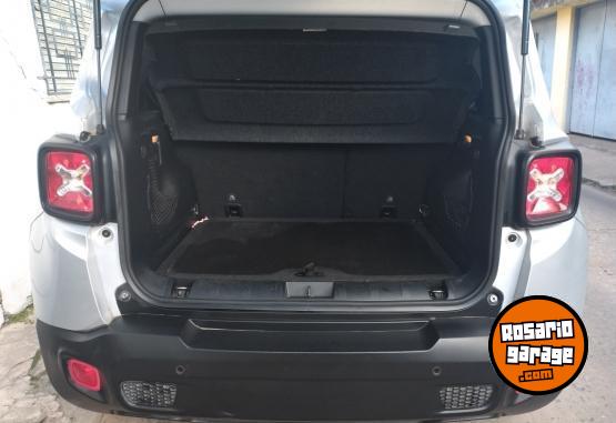 Camionetas - Jeep Renegade 1.8 2016 Nafta 85000Km - En Venta