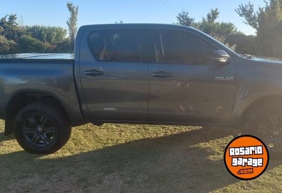 Camionetas - Toyota Hilux 2022 Diesel 152000Km - En Venta