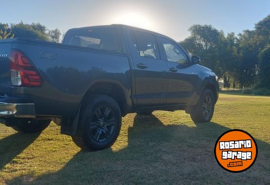 Camionetas - Toyota Hilux 2022 Diesel 152000Km - En Venta